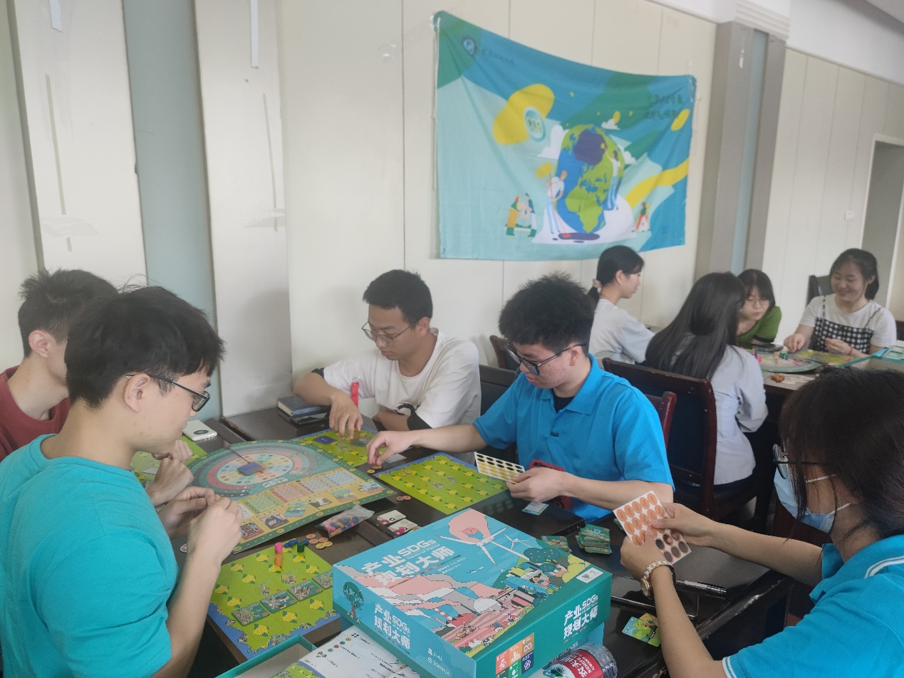 304am永利集团官网资源与环境工程学院举办桌游科普活动：以桌游形式传达双碳理念